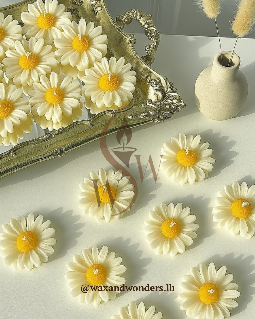 Daisy Candle